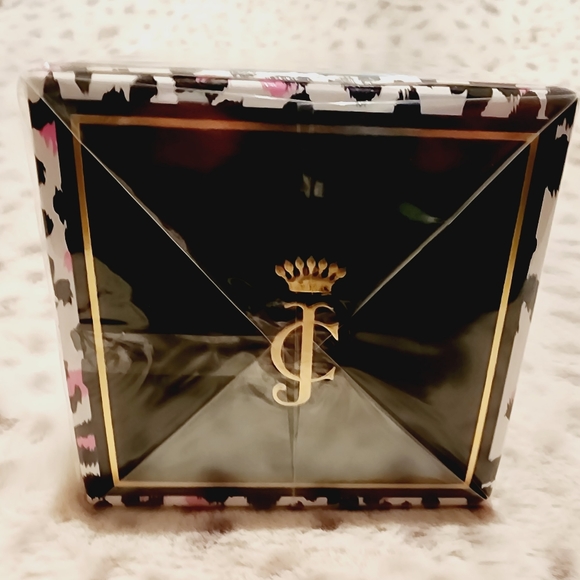 I love Juicy Couture Eau De Parfum Spray 3.4 Oz./ 100 Ml for Women - Picture 13 of 15